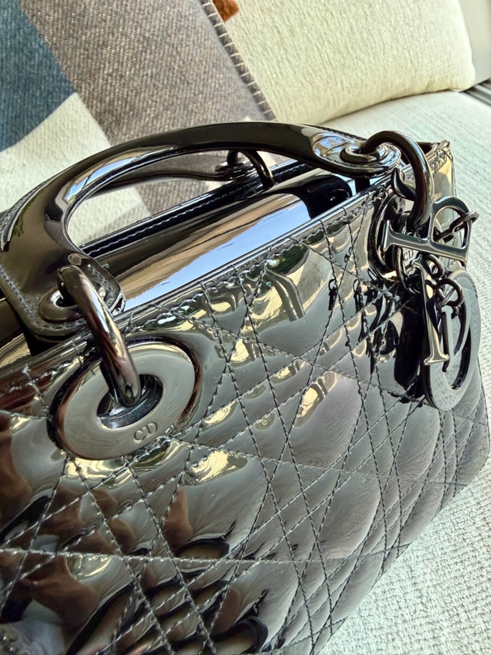 Black Patent Quilted Leather Top-Handle Bag - Picture 14 of 17